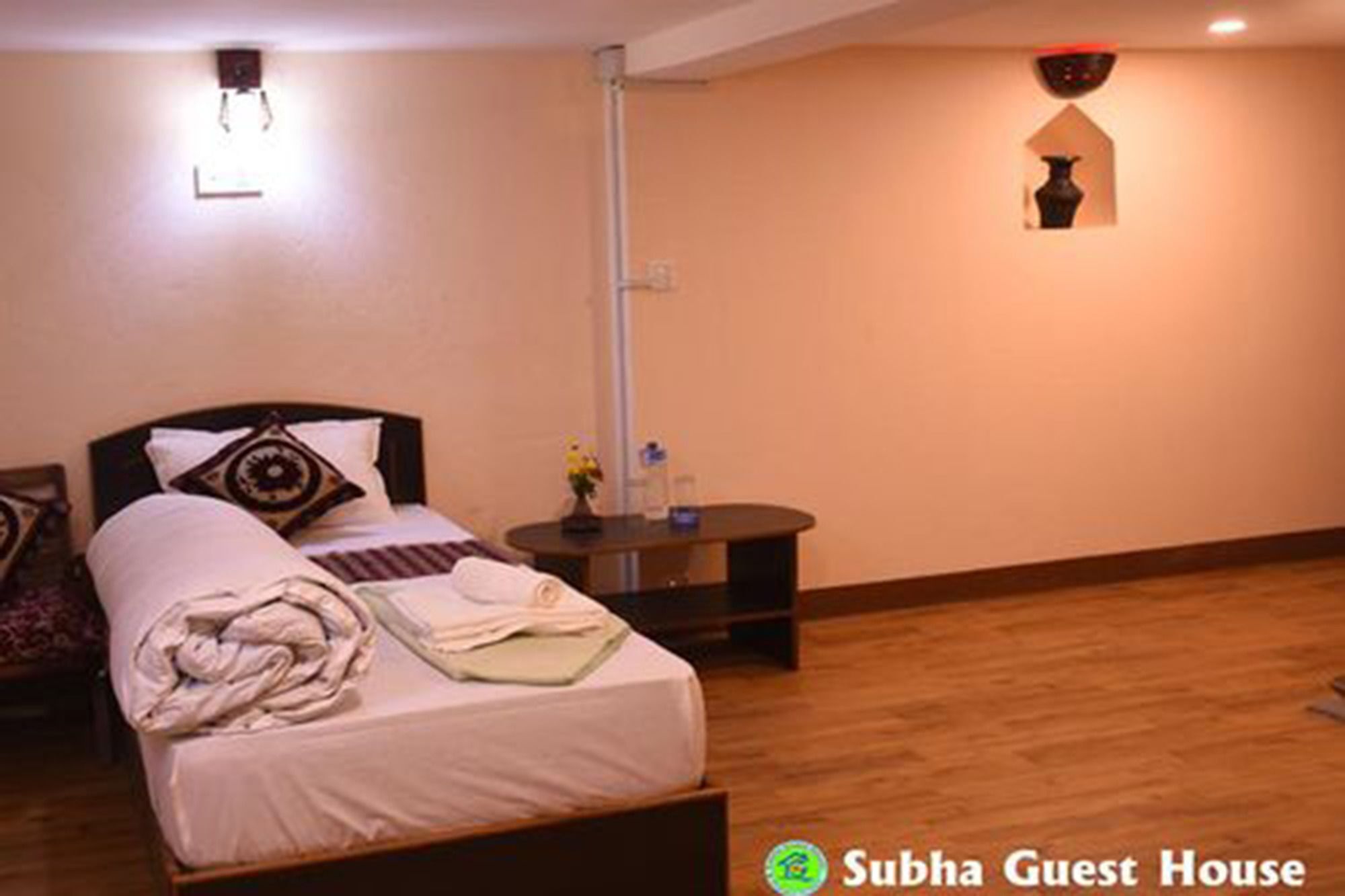 Subha Guest House Bhatgoan Esterno foto